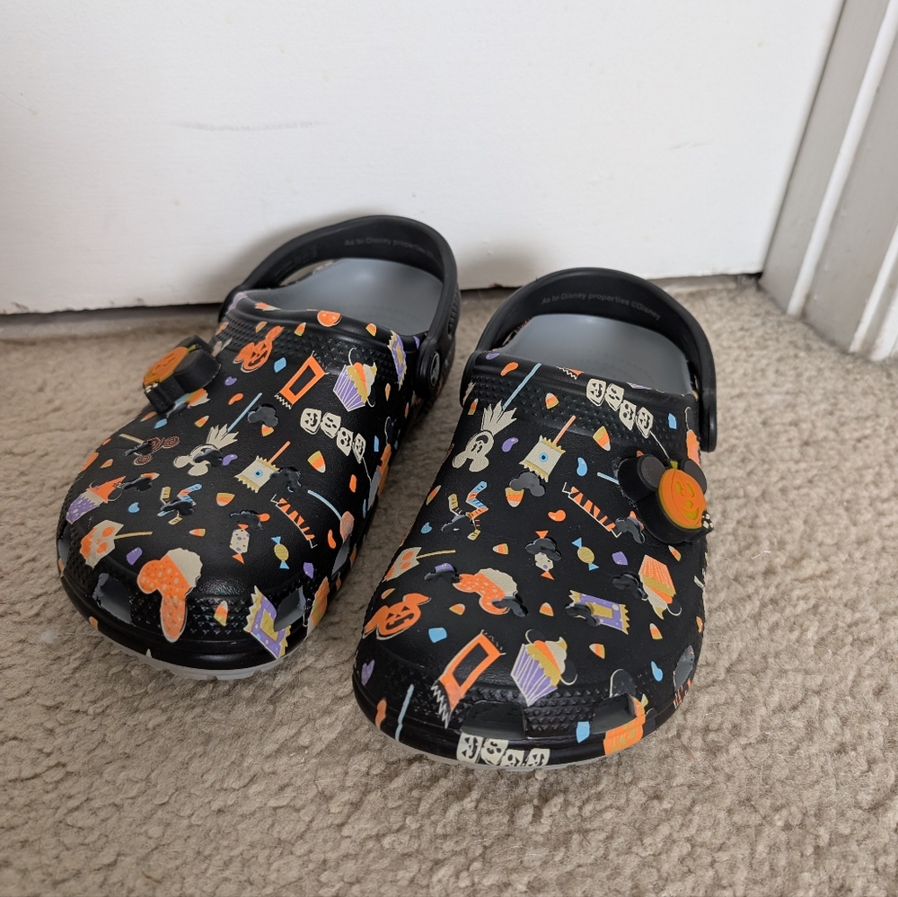 Crocs Disney Halloween Light Up Size 8